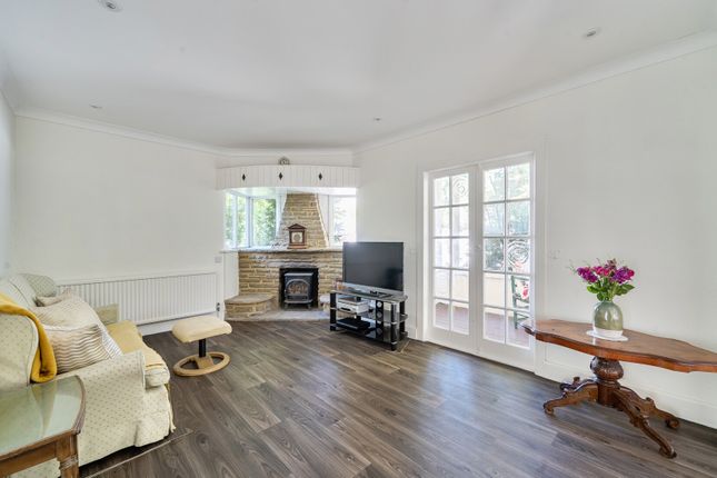 Casa Feliz, 1, Parke Road, Surrey photo 4