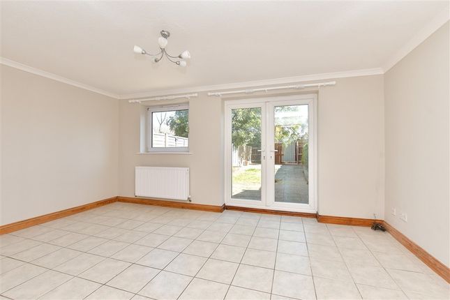 Sanders Court Minster-On-Sea, Sheerness photo 4