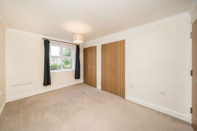 4 Park Farm Court, 7, Plough Road, Epsom photo 4
