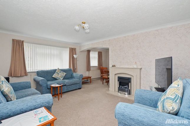 2, Buttermere Grove, Runcorn photo 2