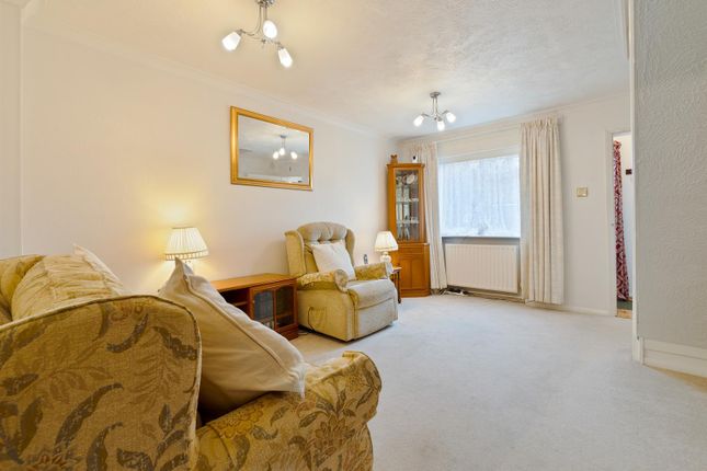 9, Eccles Row, Eccles photo 3