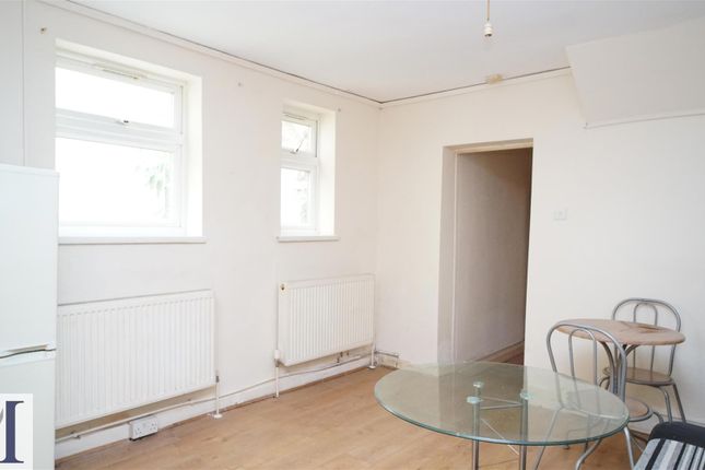 60B, Whitton Road, Hounslow photo 5