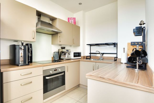 Thumbnail Flat for sale in Wheatsheaf Court, Knighton Fields, Leicester
