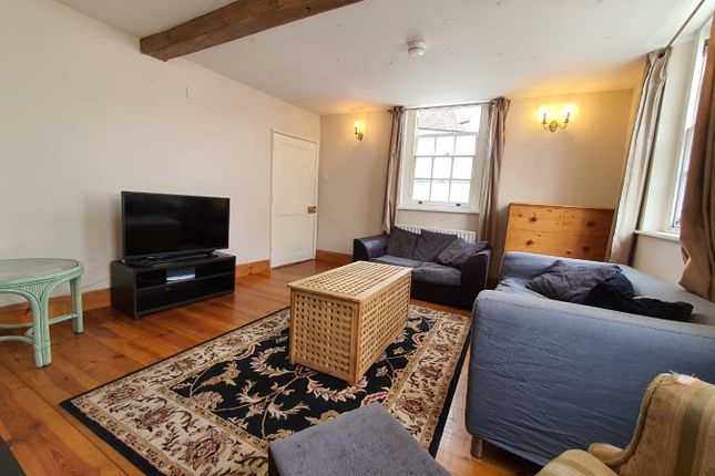 Terraced house to rent in Best Lane, Canterbury