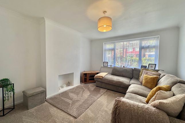 48, Woodnoth Drive, Shavington photo 3
