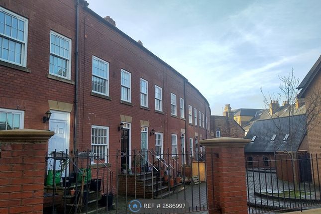 The Courtyard Back Trinity Road, Scarborough photo 2