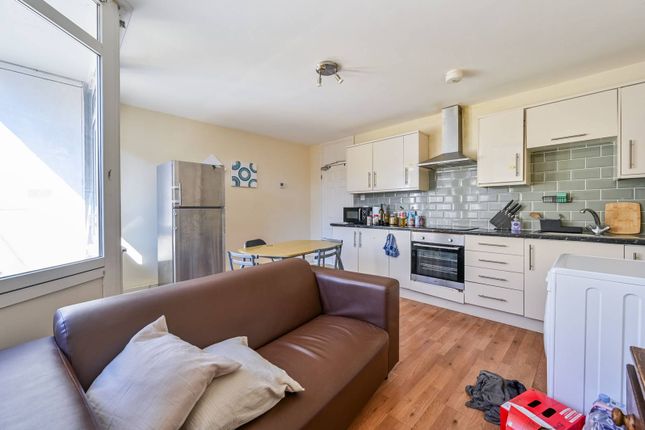 27 Cleveland Way photo 4