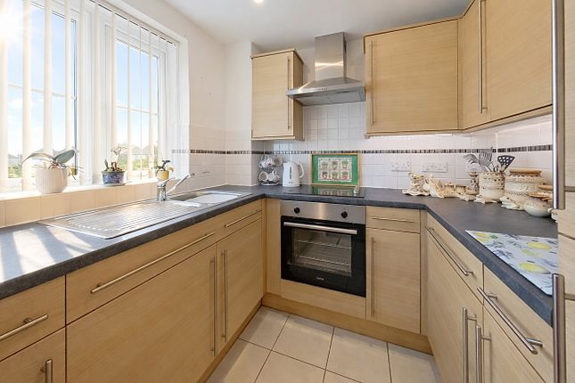18, Thwaytes Court, Herne Bay photo 4