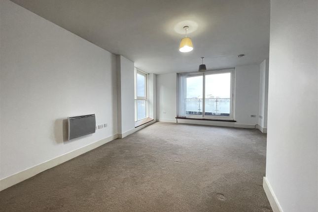9, Dovercourt, Ferry Court, Cardiff photo 5