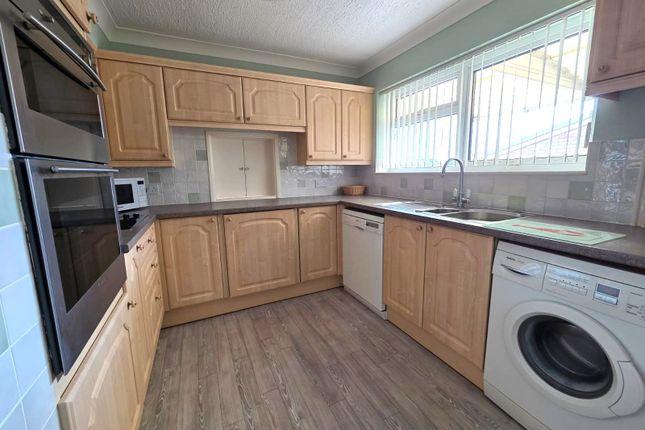 6, Rowan Gardens, Sandy photo 4