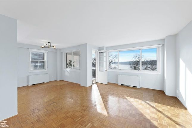 Studio for sale in 2621 Palisade Ave #1A, Bronx, Ny 10463, Usa