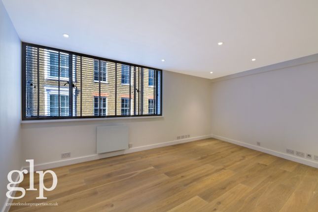 Wellington Court, London photo 3