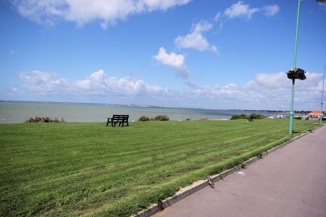 5, Anchorage Court, Lee-On-The-Solent photo 2