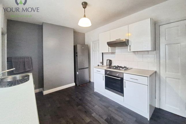 7, Thorncliffe Road, West Yorkshire photo 4