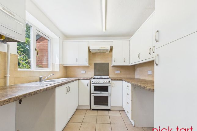 22, Birbeck Drive, Telford photo 4