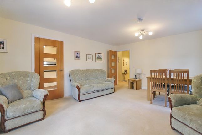 Flat for sale in Victoria Road, Paisley, Renfrewshire