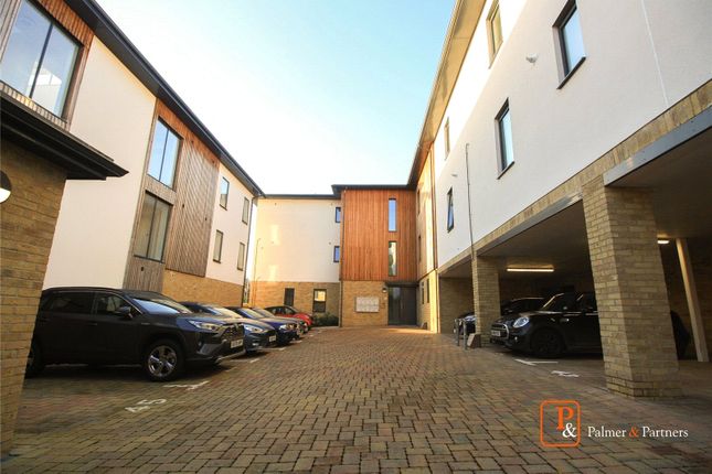 Flat for sale in Hardy Close, Chelmsford, Essex