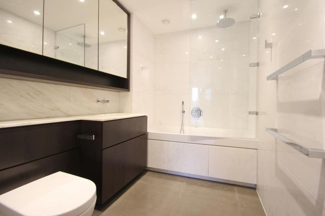 Flat for sale in Faulkner House, Fulham Reach