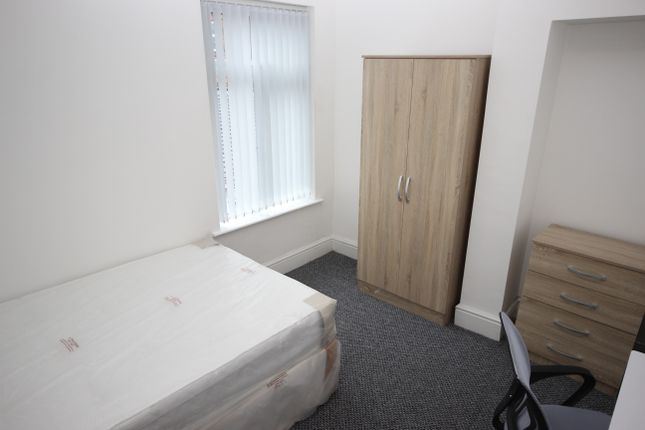 Room to rent in Victoria Road, Stoke-On-Trent, Staffordshire
