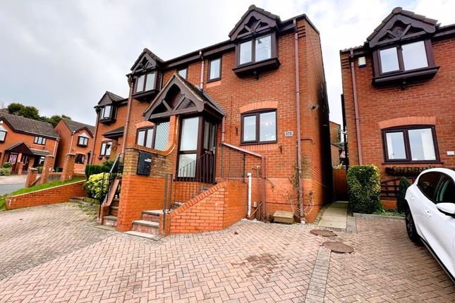 Semi-detached house for sale in Thornleigh, Dudley