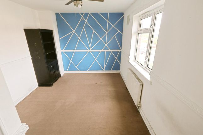 20, Smithy Lane, Wrexham photo 4