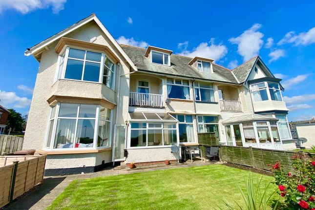 Flat for sale in Headland View, Hornsea
