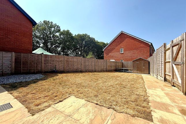 46, Curbridge Way, Southampton photo 2
