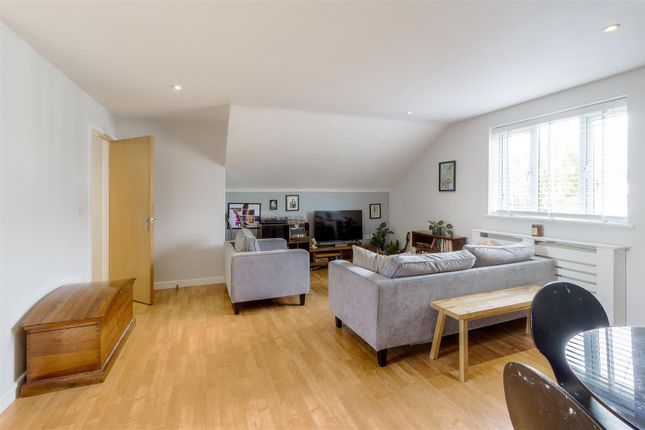 Flat 13, 63, Northampton Road, Wellingborough photo 3