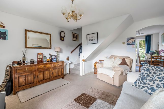 122 Banstead Road, Caterham photo 4