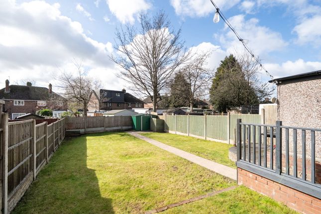 32, Yew Tree Lane, Wednesbury photo 4