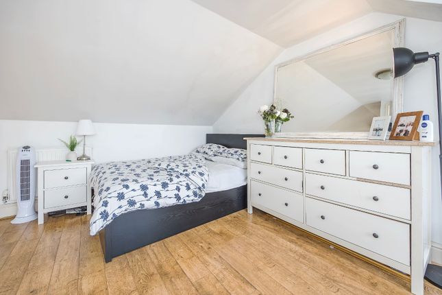 29C, Thistlewaite Road, London photo 2