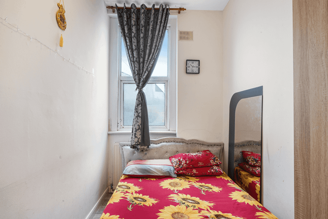 Flat for sale in Gurney Road, London