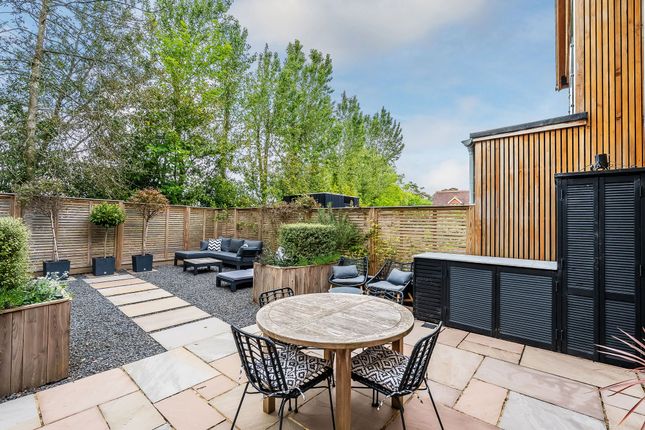 5 Wheelers Yard, Tunbridge Wells photo 4