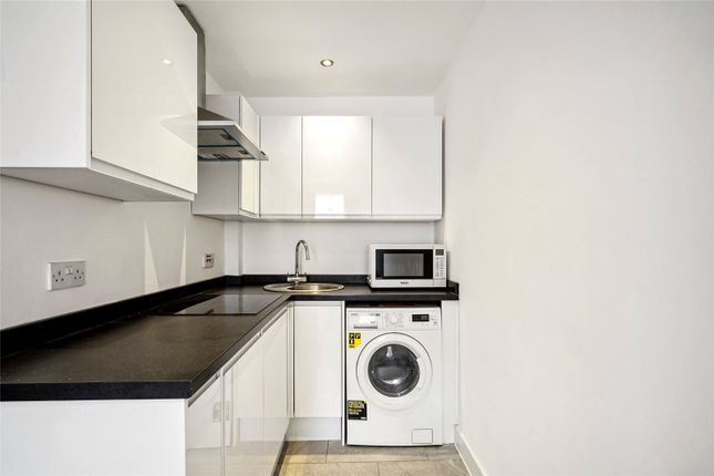 Flat to rent in Egerton Gardens, London