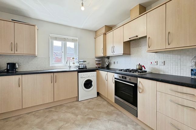 28 Wakeford Way, Bristol photo 3