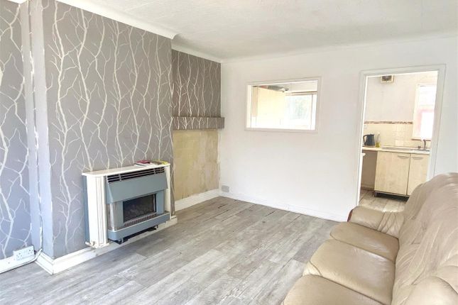 56, Stoneley Avenue, Crewe photo 3