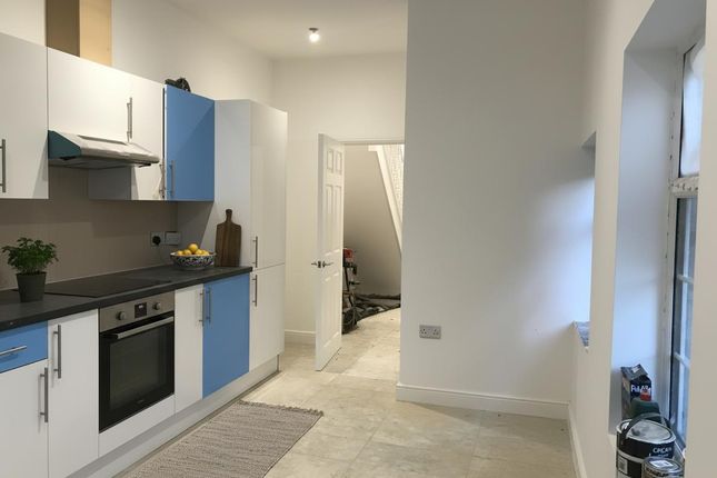 Unit 2, 43, Fairfield Road, Edmonton photo 2