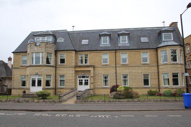 Thumbnail Flat to rent in Victoria Place, Stirling