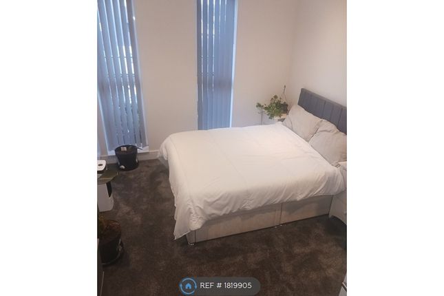 Flat  Boomtown Apartment  Progressive Close, London photo 5