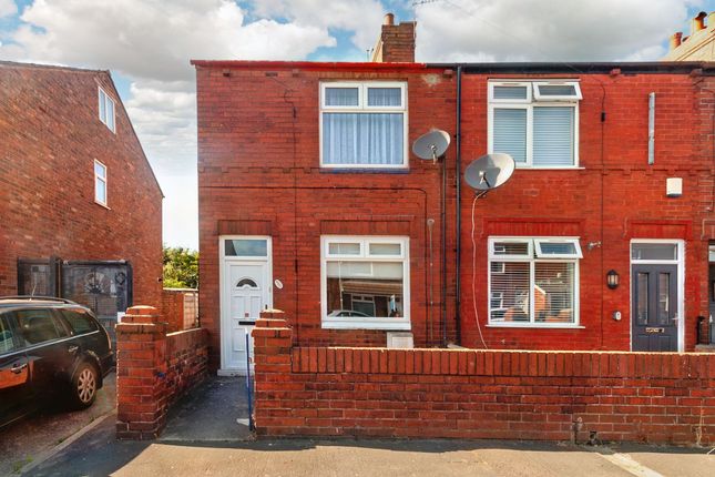 End terrace house to rent in Mendip Grove, St. Helens