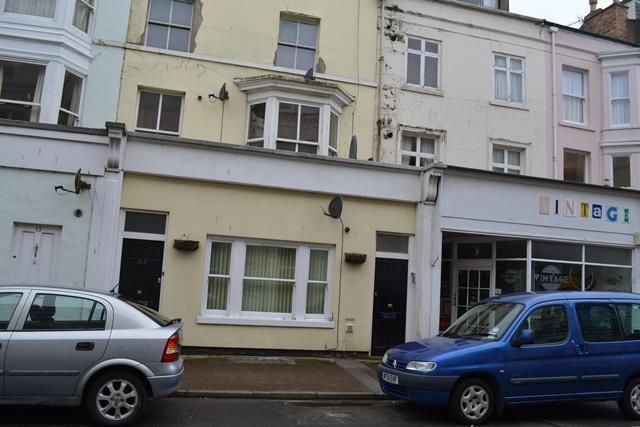 Flat to rent in South Street, Scarborough