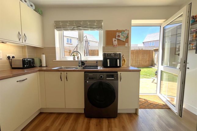 30, Orchard Way, Weymouth photo 4