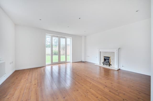 87, Ashmead Road, Banbury photo 2