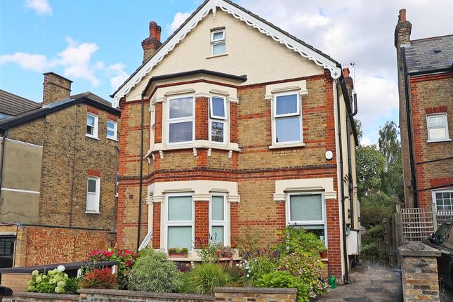 Studio flat on Flat 4, 5, Moreton Road, South Croydon, £170,000
