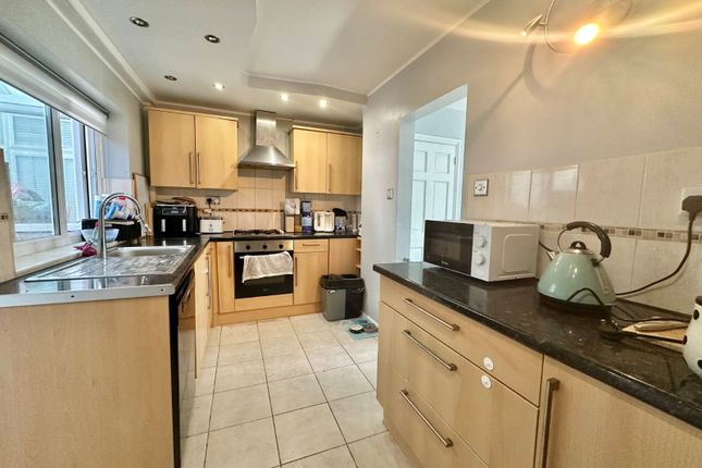 16, Cornel Road, Southampton photo 3