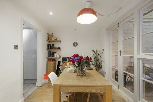 Basement Flat (Flat 2), 31, Inverness Terrace, London photo 4