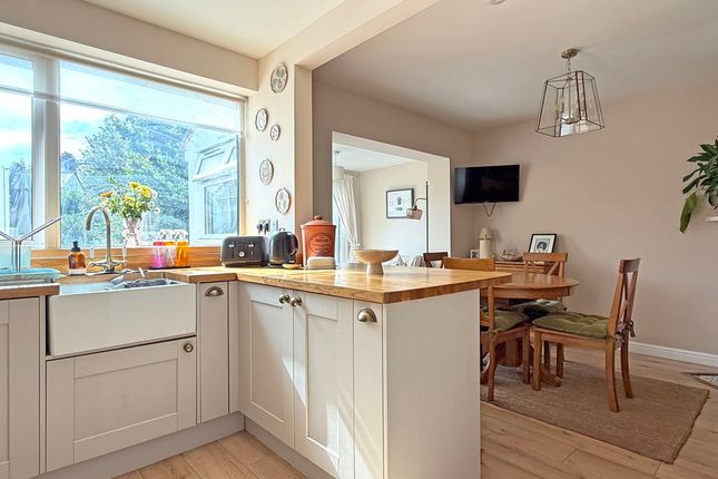 13, Salters Meadow, Sidmouth photo 2