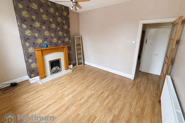25, Bleasdale Avenue, Huddersfield photo 5