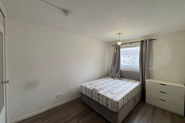 35 St. Mungo Avenue, G4, Lanarkshire photo 4