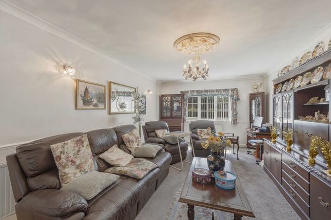 Little Orchard Harworth Avenue, Worksop photo 2